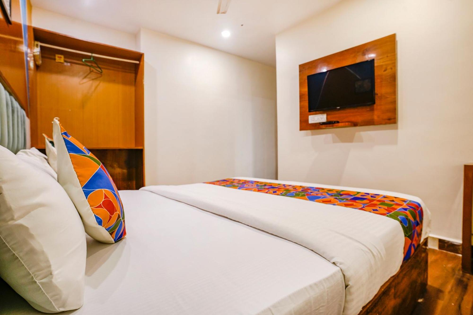 Fabhotel Twigo Inn ムンバイ エクステリア 写真