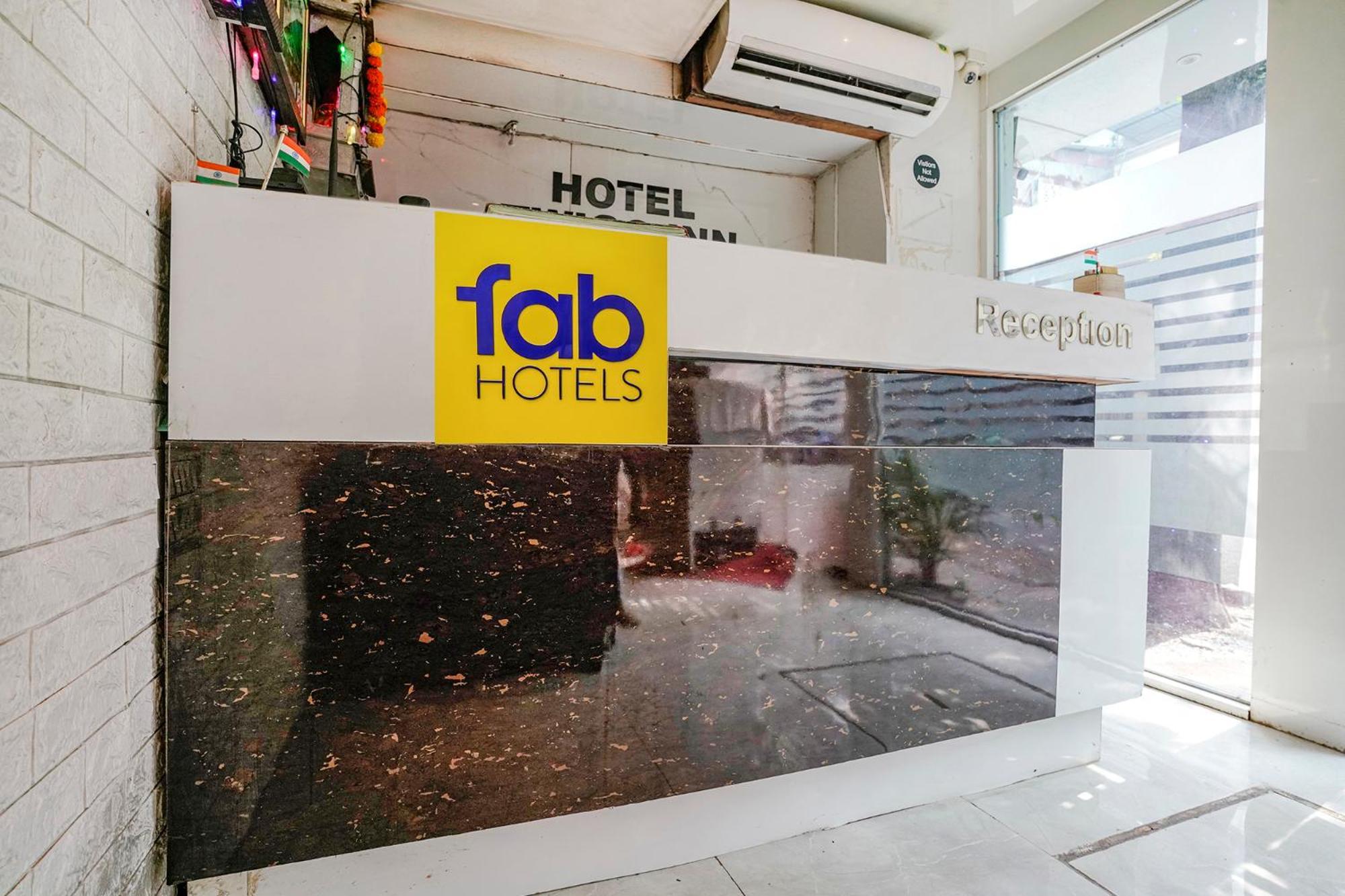 Fabhotel Twigo Inn ムンバイ エクステリア 写真